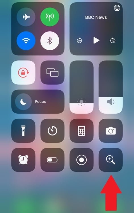 Magnifier tool icon in iPhone control centre